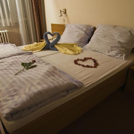 InterSport Hotel Stupava Kamer foto